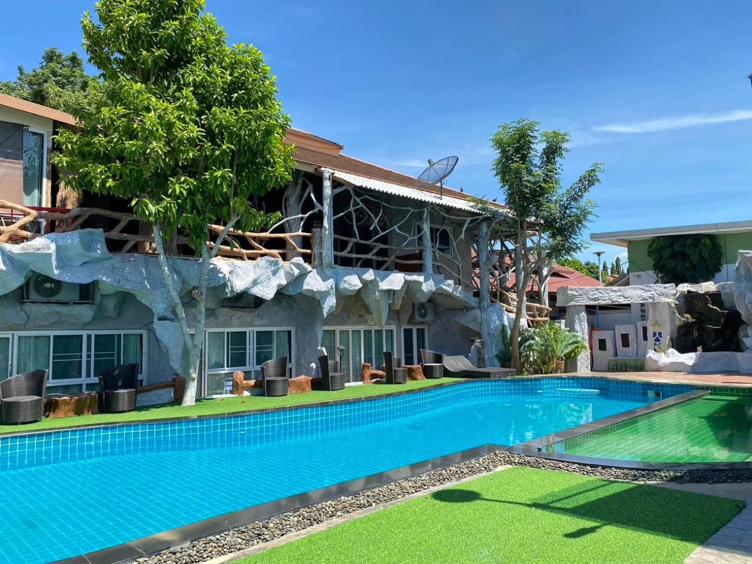 Suwanna Riverside Chainat Bagian luar foto