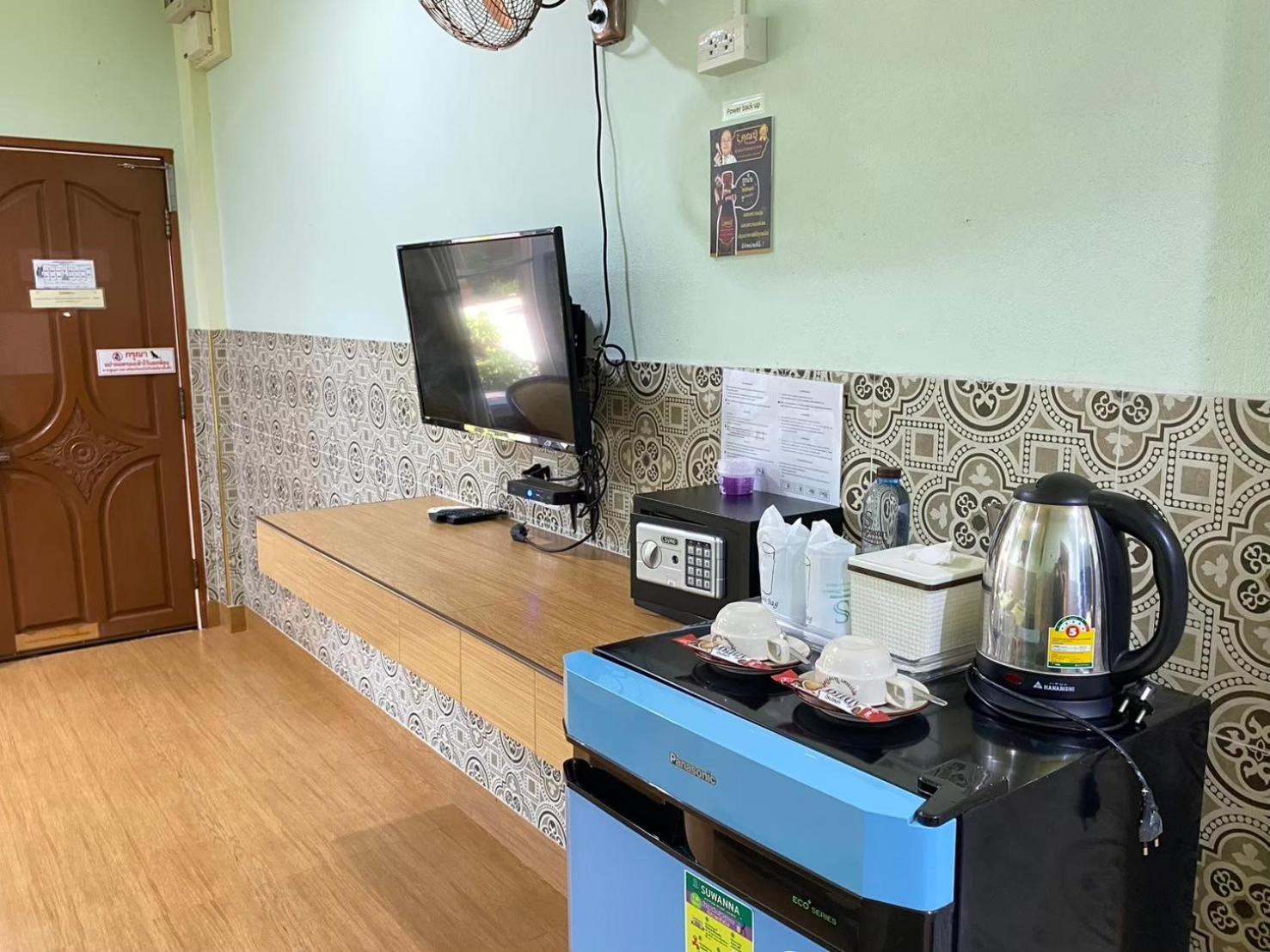 Suwanna Riverside Chainat Bagian luar foto