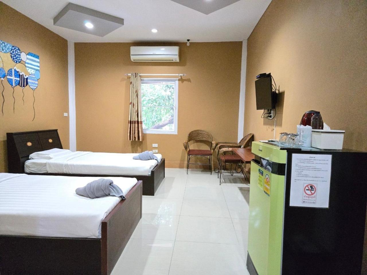 Suwanna Riverside Chainat Bagian luar foto